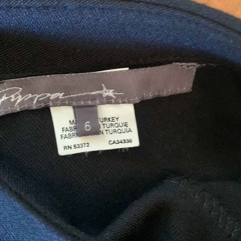 Pippa Black Knit Dress with Pockets/Zipper - Picture 10 of 10